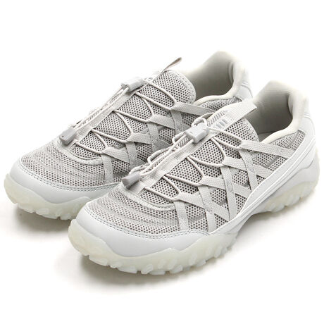 [^:1XM02347]WŎgpzőꂽA1995N\̃AEghAV[YgTerrain CrusherhTvOAʋC̍bVAbp[gݍ킹BȂAEghAdl̃Mbhȃ\[Kȕs