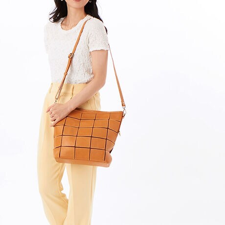 [^:30-00-00002]s[NXs[N PEAKS PEAK / vpb`[N܂2wayV_[fUC|Cgo̐ElЂƂJɎdグṽV_[obOBlpJbgꂽU[p[c𒚔JɃpb`[NɖDAfpłȂꂽ\̃obOłBgނقǂɐ[܂镗ƎdȂł͂̉݁Bl̃i`JWAɍ킹₷V_[obOłBV_[ЂTCh㕔ƒɂĂāAЂꏊɂďcV_[ƌ܂V_[ɂȂ2EFC^CvBA4pTCYŒʋ΂ɂ߁BjZbNXŎg镵͋C|CgłBAeVȄi͖{vgpĂ܂B{v̓㐅G(JAȂ)▀CŐF܂BWF̂mƂ̑gݍ킹͂TB܂AF̍ۂɎgp̂ɂcꍇ܂BCɂȂꍇ͈xAꂽłgpBẼLYV~EV͂ǂĂȂׁAVRfނȂł͂̕ƂĂ𒸂܂悤肢\グ܂BEtH(^bNJ[jɂĐtH͐FĂȂC̏Ԃ̔v֐𐁂tĒFfނłB̈׌pIȂgpɂAv̕\ʂCv̒n͔̓邱Ƃo܂BɖCAAR[ŉt̕tɂӉBĂ܂F͏CƂȂĂ܂̂ŁAߑOɂ̓_A肢܂BiڍׁyTCYzF35@26  F30  }`F10   V_[F127y|PbgzOF0 FI[v|Pbg ~2 t@Xi[|Pbg ~1yJ@zt@Xi[yd(g)z560yfށzvyYzChlVAy艿z16,940~(ō)A4pFz(10cm~20cm)F500ml{gFuhRZvgPEAKSPEAKis[NXs[NjR̒ɐit@bVjAńiNGCgj܂BVit@bVjX^C̒PEAKSPEAKłBîCɓo^肢܂yJ[gɓz̃n[g}[NNbNēׂ⃉Xg1_̂m点AZ[Ȃǂ̂m点󂯎邱Ƃł܂L̕iԂ\tBiԁF30-00-00002obO V_[obO 2EFC U[ {v ʋ ʊw fB[X Y jZbNX l JWA ArI unbillion 300000002