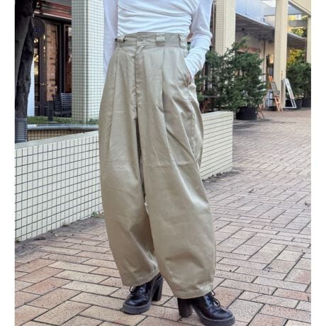 [^ԁFDB0019-0001]Ȃ̕L閜\VGbg̃pcBgbvX͍אgłrbOVGbgłCɍ킹ăX^CO\B[YɒȂăJWAɁALCڃgbvXƍ킹ĂȂꊴɁA킹ŐFXȃX^COy߂܂B