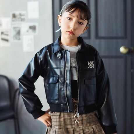 [^ԁF1865-76003]-25AW-gȃVGbgŃJ[ƂɈႤ͋C̏̎qpu]BfUCubN̓tFCNU[gpĂ茩AR[fɍ킹₷łBx[Wn̓`FbNiȕ͋C̃R[fy߂܂B݂Ƀ{^ăX^_[hł݂𗧂R[fł܂BɃShイăANZgɂȂĂ܂Bf/@\ꂵ₷̂|CgBE͐Lk̂XpeRɂȂĒp₷łBtgE|PbgB̏o͐nْ̍fɂ__قȂ܂BnBn̓AFFڂ肷\܂BWFiƂ킹Ă̐Epɏ\ӂB25H~ACeyDEEP EDGEzVbNȃJ[ɃGbŴfUCBH̐[݂Ɖs킹VbNȃV[YAd̂_[NgƃV[vȃVGbgBynexchic@(lNVbNjz`qǂ炨ƂȂւ̑`qǂIgiւnext stageɌhƏiꂽǂchic styleBuv؂ɂ郊AN[Yg[^t@bVŒāB