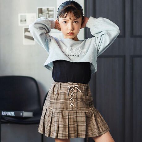 [^ԁF1862-76011]-25AW-Z߂̃g[i[ɃL~\[ZbgɂȂACeBfUCNbvh̒g[i[R[f̃|CgɂȂ1BɃ[X̃S傫ăANZgɂȂĂ܂BL~\[̍ɐDl[BItzCg̃g[i[ƃuẼL~\[ZbgɂȂItzCgƁAO[̃g[i[ƃubÑL~\[ZbgɂȂO[2FWJBf/@\g[i[͂ƂSñ~jEPgpĂ܂B݂⑳͐Lk̂XptCXgpĒp₢łBL~\[͐LkƒSn̂VgpĂ܂B25H~ACeyDEEP EDGEzVbNȃJ[ɃGbŴfUCBH̐[݂Ɖs킹VbNȃV[YAd̂_[NgƃV[vȃVGbgBynexchic@(lNVbNjz`qǂ炨ƂȂւ̑`qǂIgiւnext stageɌhƏiꂽǂchic styleBuv؂ɂ郊AN[Yg[^t@bVŒāB