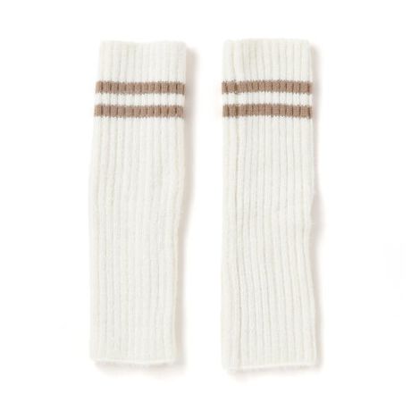 [^ԁF1879-76008]-25AW-_炩Lт̂̎qpbOEH[}[BfUCJ[ƂɃfUCႤ̂łmɍ킹đIłˁIzCgAubNFRRĒg݂܂BItzCgFuẼCLL鎅ANZgɁBR[f̃|CgƂĂh΍ƂĂ߂̃ACeBf/@\LkĒpꂪȒPȂ̂|CgBJ[ɂTCYقȂ܂B25H~ACeyDEEP EDGEzVbNȃJ[ɃGbŴfUCBH̐[݂Ɖs킹VbNȃV[YAd̂_[NgƃV[vȃVGbgBynexchic@(lNVbNjz`qǂ炨ƂȂւ̑`qǂIgiւnext stageɌghƏiꂽǂchic styleBuv؂ɂ郊AN[Yg[^t@bVŒāB