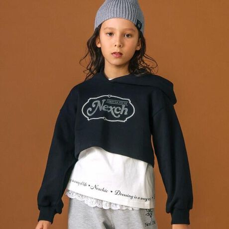 [^ԁF1862-78013]-25AW-gĥV[g̃t[htg[i[ƁAbZ[WTVc̃ZbgACeBfUCg[i[̃tgɂ́An[gɈ͂܂ꂽSɂ̓CXg[LƋPA݊QBTVc̐ɂ́A肰ȂbZ[WƃSfUCĂAR[f̃ANZgɁBu[̓u[̃g[i[ƃubNTVc̑gݍ킹BubN̓ubÑg[i[ƃzCgTVc̑gݍ킹BZbgŒ̂͂APił񂵂₷AJWAXg[g܂ŕLX^CɑΉBf/@\_炩ĔG̗ǂёfނgpg[i[ƁAƂG肪Sn悢AVfނgpTVc͒Sn25H~ACeyHERITAGE EDGEziwe[WGbWj𒴂̃N[GbWX^CBNVJȃfBeB[㎿ȑfފƂ`x[XɌ̃lIIȃJWAX^CbV킹X^CBynexchic@(lNVbNjz`qǂ炨ƂȂւ̑`qǂIgiւnext stageɌghƏiꂽǂchic styleBuv؂ɂ郊AN[Yg[^t@bVŒāB