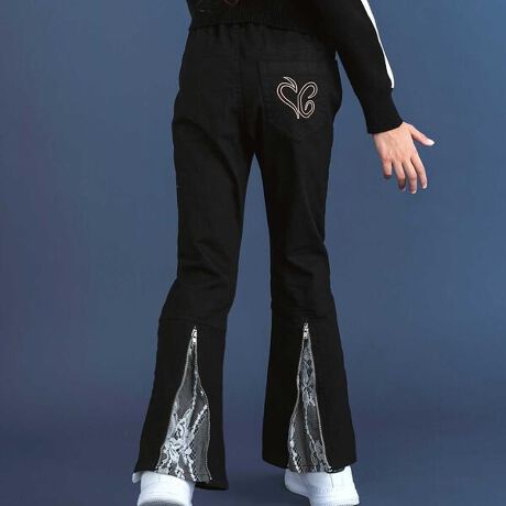 [^ԁF1869-79000]-25AW-J[Ƒfނς郌fBCNȏ̎qppcBfUCubN̓cCfނŗl̈ۂɁAlCr[̓fjfނłقǂ悭JWAɁBJ[ƂɈقȂfފy߂A1{łBzbNtŁAƊoB됞ɂ̓t@Xi[t̃}`Aɑ@ׂȃ[XāA肰ȂtF~jȃ[hvXBf/@\cCfނ́A炩ȋNъƂقǂ悢nAiȈۂɎdオ܂Bfjfނ́AJWAȕ̒ɂʂA₳Sn͂łBǂ̐nNтfފBEGXg͑SdlŁAbNX̂SnƃtBbg𗼗BE|PbgBn̓AFFڂ肷\܂BWFiƂ킹Ă̐Epɏ\ӂB̏o͐nْ̍fɂ__قȂ܂Bfނ̓ɂANт̕Ɏ኱̈Ⴂꍇ܂BNт̏Ԃɂ܂ẮAfނɂċNъقȂ܂Bn͐bgԁi^C~OjɂāAFAɑ̍قꍇ܂B25H~ACeyHERITAGE EDGEziwe[WGbWj𒴂̃N[GbWX^CBNVJȃfBeB[㎿ȑfފƂ`x[XɌ̃lIIȃJWAX^CbV킹X^CBynexchic@(lNVbNjz`qǂ炨ƂȂւ̑`qǂIgiւnext stageɌghƏiꂽǂchic styleBuv؂ɂ郊AN[Yg[^t@bVŒāB