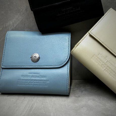 [^:20095]\tgȃX[XvƓ̒芴V{^vgݍ킹A \ʂ͎݂ǂAʂ͌^ꂵɂfގgB zCg̓ƑO̗̊IWiu[`V[YłBԂЕpۃJbg̃RpNgDBD̏oꂪՂLJDBJ[h|Pbg3/D1/K1/|Pbg1/O|Pbg11997NɃV[YuhƂăX^[gB ̘gɂƂȂzA[񂾃fUC[NV[Y͂̎A XgCbNVѐŜ镞e[}ɍO킸̃fUC͒ڂ𗁂ёĂB