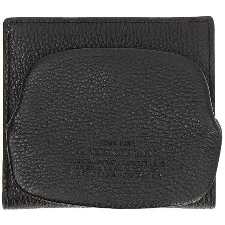 [^:20104]̃\tgȃV{^vƓ̒芴V{^vgݍ킹܂BS^ʂœVả_{̌K̗p܂BzCg̓ƑO̗̊IWiu[`V[YłBV{fނ̈׃ANeBuȈۂłBX^_[hȏDɉ܌K𑕔BDAKAJ[hȂǂPŃRpNgɎ^ׂ܂B 1997NɃV[YuhƂăX^[gB̘gɂƂȂzA[񂾃fUC[NV[Y͂̎AXgCbNVѐŜ镞e[}ɍO킸̃fUC͒ڂ𗁂ёĂBJ[h|Pbg6 / D1 / |Pbg2/ K1