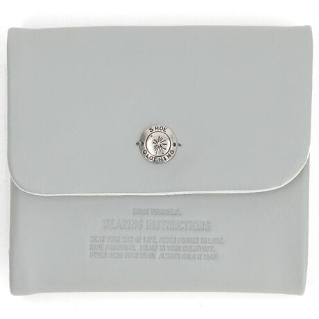 [^:20107]\tgȕ\vX[XvƓV{^vgݍ킹AܖDdl̂ӂ炵݂̗ǂUPDATEDo[WBzCg̓ƑO̗̊IWiu[`ANZgɂȂĂ܂BԂЕpۃJbg̃RpNgDBD̏oꂪՂLJDB 1997NɃV[YuhƂăX^[gB̘gɂƂȂzA[񂾃fUC[NV[Y͂̎AXgCbNVѐŜ镞e[}ɍO킸̃fUC͒ڂ𗁂ёĂBJ[h|Pbg3/D1/K1/|Pbg1/O|Pbg1