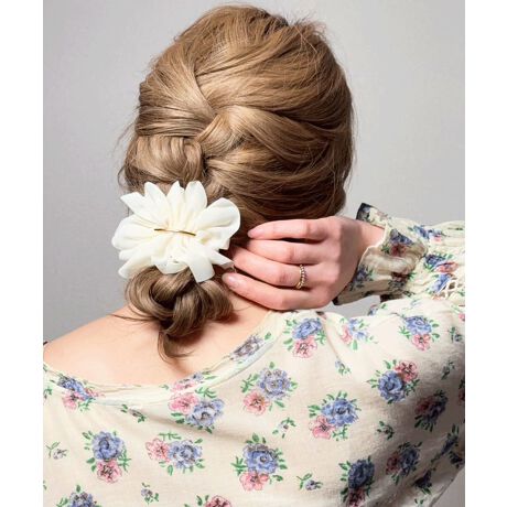 [^:1124]lus. / Xhbgpointԃ`[t̃VtHob^̓wAAWɊBn[tAbv|j[e[ɃvXΉ؂₩Ɂigp[eB[V[ƑlȃbNɂ߂̃wAANZT[łBcolorAC{[EubN