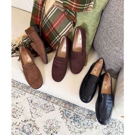 [^:1164]lus.^XhbgyĂǂȃV[ɂRC[t@[zՓIȃ~j}ȃfUC̃[t@[̓[h[u̕K{ACeBgbhvfvXAꂽX^COɓ܂BJWAȃfj炫ꂢ߃XbNXƕLR[fBl[gɊBʋ΁Eʊwɂ߁BV[YXŊ􂵁AC^CcȂǂ̃bOEFAR[fy߂ꑫBԂ̃J[WJłAg₷X[XƃXG[hfނA荡N炵ghQ̃[t@[łBcolorubNiX[XjE_[NuEXG[hEuEXG[hsizeSTCY@22.5-23.0cmMTCY@23.0-23.5cmLTCY@23.5-24.0cmLLTCY@24.0-24.5cmC̔jɂĂ̂肢C̔jẢɂ܂Ă͏iɕsǂȂoׂĂĂ܂BČ̂˗͂܂悤肢\グ܂Bi摜̐Fɂāi摜͌̓₨g̃p\RȂǂ̉{ɂۂ̐FƈقȂČꍇ܂Bɋ߂FɂȂ悤w߂ĎBeĂ܂A炩߂܂悤肢\グ܂B