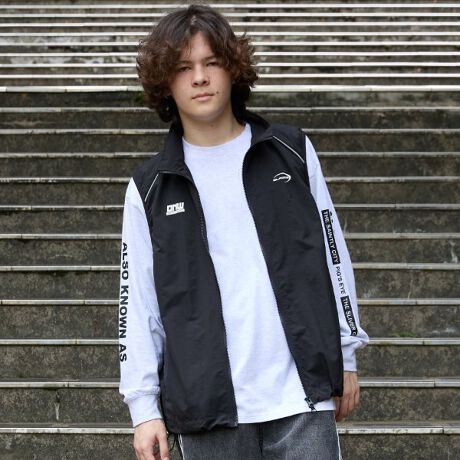 [^ԁF3743301]I[V[Yp\ȃiCxXgB̐؂ւɃtN^[̃pCsOݍ񂾁AX|[eB[ȃfUCBTp[J[̃C[hX^CłȂATVcȂǑ̒ZgbvXƂQłB̃hXgŃVGbg𒲐\Bۂ݂̂o[VGbgɃoM[pcJ[SpcƂ̍킹Ŋ؍Xg[gt@bVIyfzg175cm@pTCYFL(160-170)iNjg172cm@pTCYFL(160-170)iNARjg172cm@pTCYFL(160-170)iRjfp̏íÃy[W̏iȊO͎QlC[WƂȂĂ܂ByzȂyLkzȂynzȂy|Pbgz聦e|Pbg~2RFg172cm@pTCYFL(160-170) NFg175cm@pTCYFL(160-170) 