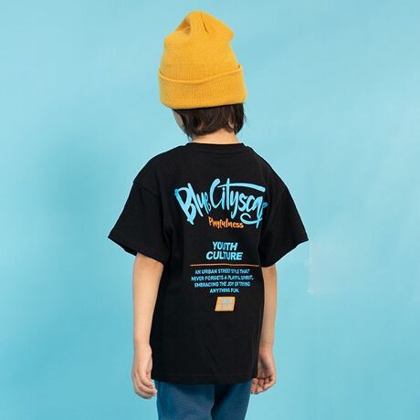 [^ԁF3952213]ڐG⊴fނłЂƂSnTVcłB100%̎ŔG肪ǂAɉKȈꖇBwʂɑ_ɃvgꂽOtBbŃAꂩ̋G߂ɃIXXłB\ʂ̓eLXĝ݂ō\ꂽVvȃfUCB{fB[J[ɑ΂ăp`̌vgJ[ANZgƂȂĂ܂BɂOLł^OBySKIT0LYzSĂ̎qBɁAt@bVŖ̕ωƐBghƎq炵Vт|킹t@bVĂ܂BGrow with fashion@Enjoy fashion@Change with fashionyzȂyňzʁyLkzynzȂy|PbgzȂyAWX^[zȂFfgF114cm@pTCYF120cm Ffg:121cm pTCY:120 Ffg:114cm pTCY:120 