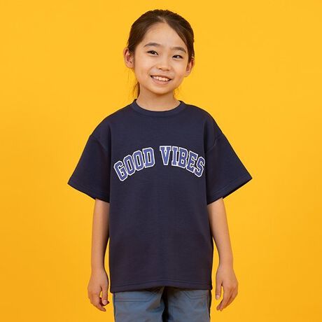 [^ԁF3952206]VɂȂɂAXgb`yʂȃ_{[jbgngpTVcłBǂȃX^Cɂ킹₷JbWSvgꂽAꖇƒ񂵂̂ACeƂȂĂ܂BySKIT0LYzSĂ̎qBɁAt@bVŖ̕ωƐBghƎq炵Vт|킹t@bVĂ܂BGrow with fashionEnjoy fashionChange with fashionfp̏íÃy[W̏iȊO͎QlC[WƂȂĂ܂ByzȂyLkzynzȂy|PbgzȂRFfg:121cm pTCY:120 NFfg:114cm pTCY:120 O[FfgF114cm@pTCYF120cm 