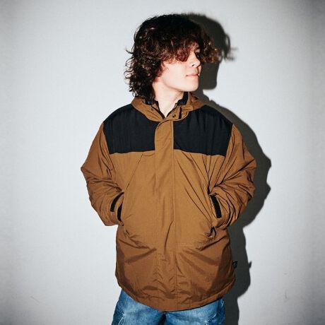 [^ԁF3744309]OV[Y劈􂵂ĂA񂵗͔Q̂RwayWPbgBN蒅3cmA|Pbg̃oXāA荡N炵j[A܂BAEghAAE^[̃fBeB[AlXȃR[fɂ킹₷悤ו܂łfUCB{ACi[́At@Xi[ŊȒPɎO\Ȃ̂|CgłHEtɂ̓Ci[OăCgAE^[ƂāA܂̓Ci[݂̂̃{AWPbgƂĒpB{iIɊG߂ɂ́ACi[Zbghߒp܂B̂PŃOV[Y劈􂵂ĂAV[YƂĂIXXȃACełyAE^[z\nɂ͝H{^XngpAiƂĂ͂񃌃W[V[ł􂵂Ă܂Btg̋Ƙeɂ̓V[|PbgAǂ̃|PbgNт̗nĂāA߂邱Ƃł܂Bnɂ̗͊ǂ^t^ngpĂׁAE₷̂|CgBtg͑OĎdlɁA̓}WbNe[vŃTCY߉\Ŗh΍ob`IyCi[z{ACi[͔ȓŕۉ̂D́Bnɂ̗͊ǂ^t^ngpĂׁACi[݂̂ł̒pɂ͒EyXłByRʂ̒p@zAE^[ECi[ZbgĒpBCi[OāAAE^[݂̂ł̒pBCi[݂̂ŒpBCi[݂̂Œpۂ́A{Aʂ\ɂpĂByfzg175cm@pTCYFL(170cm)fp̏íÃy[W̏iȊO͎QlC[WƂȂĂ܂ByӁz̑fނ́A͂(͂)H{Ă܂B͂H͉ivIȂ̂ł͂ȂApJԂƂɂAʂቺĂ܂܂̂ŁA͂キȂ܂AN[jOXւ͂H˗ĉBAŝ̂͂Xv[𗘗pĒĂ\łB{An̓AщH邱Ƃ܂BɈ肵Ȃ悤ӂB̈ߗނɕtщH́AubVOł肭Bp̍ۂ́Ał邾Fn̈ߗނƂ̑gݍ킹߂܂ByzȂyLkzȂynzy|Pbgz聦tg|Pbg~2Ae|Pbg~2ACi[{Ae|Pbg~2