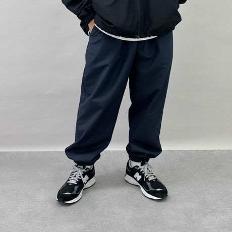 [^ԁF3754116]ɃSꂽƂVGbg̃WK[pcłB炩ē₷iCfނgpĂ܂BnNт̃gRbgɂ邱ƂŕۉAbvBAWX^[̃EGXgSdl̂߁AE͂₷̂|CgłBsXl[݂̂̃VvȃfUCŁAfC[ɒ񂵂ł܂By߂̒p͏H~V[YzyzȂyňzʁyLkzȂynzy|PbgzyAWX^[zJ[LFfgF165cm pTCYF170cm FfgF165cm pTCYF170cm 