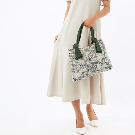 [^:13221]ACR̃g[gobOB킢炵Əi˔fUCŁAp͂MtgɂœKȃACełBN₩ȃJ[Rr̗noĂoyĂ܂B