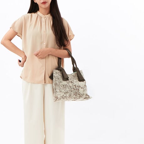 [^:13221]ACR̃g[gobOB킢炵Əi˔fUCŁAp͂MtgɂœKȃACełBN₩ȃJ[Rr̗noĂoyĂ܂B