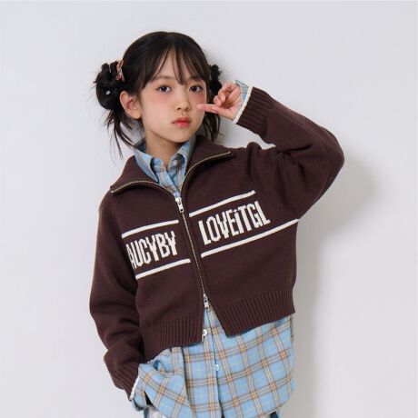 [^ԁF7853221]R[fɍ킹Ēς_uWbvdl̃J[fBKłB̑_ȃSfUCڂ܂B͋C悤VvȔzF|CgB܂܂ȃeCXg̃{gƑǂ܂܂ByzȂyňzʁyLkzynzȂy|PbgzȂyAWX^[zȂIt zCgFfgF157cm pTCYF150 FfgF126cm pTCYF130 