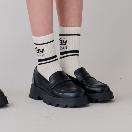 [^ԁF7854430]TChɂSfUC|Cg̃N[\bNXłBIȃCgŁAX|[eB[悤ꑫɎdグ܂BLkɗDꂽu҂݂̗pĂA₷̂́BXj[J[v[cXJ[gȂǁAJWAȃACe킹߂łB