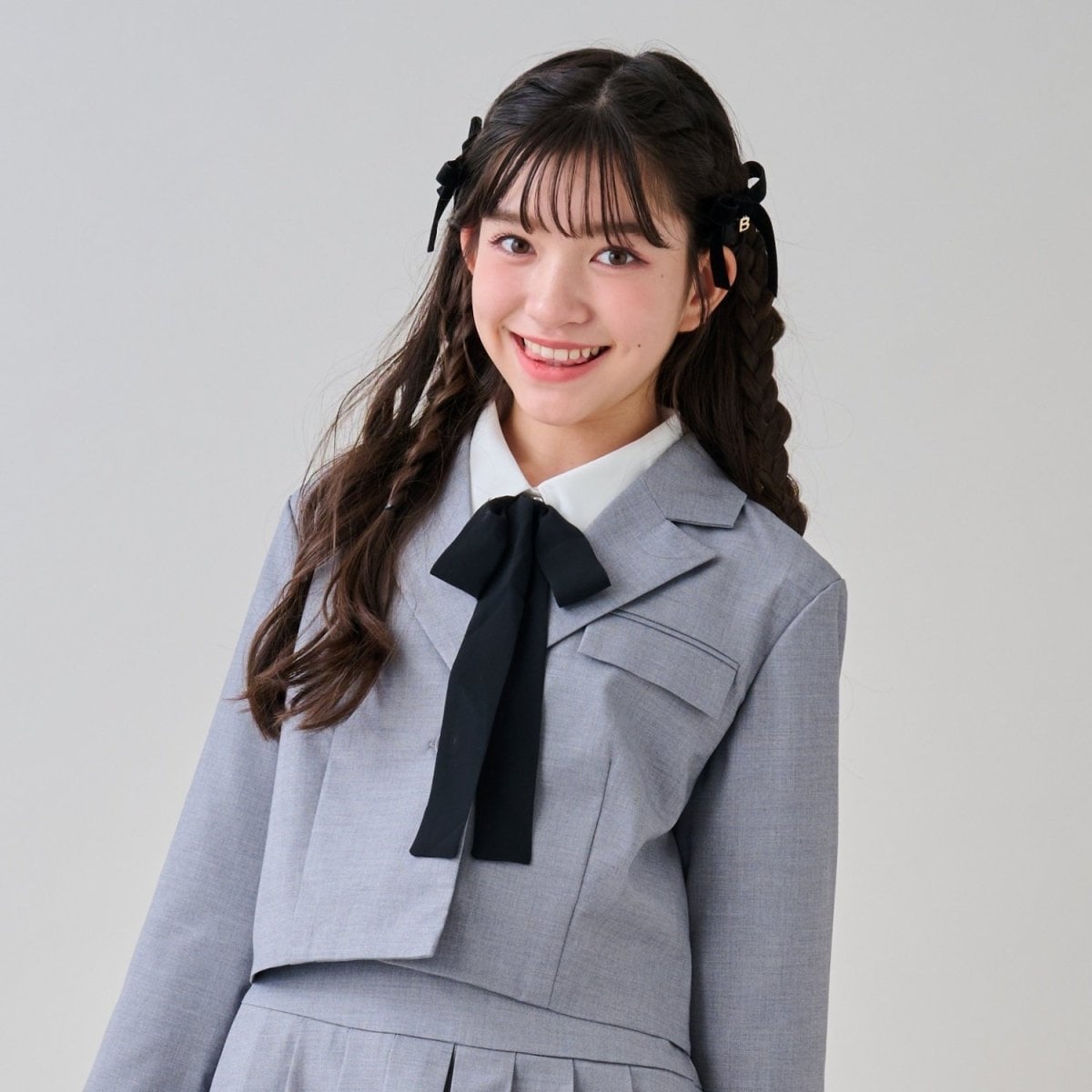 【正規品】Bibiy. グレー クロップドジャケット Bibiy.|OFFICIAL ONLINE STORE