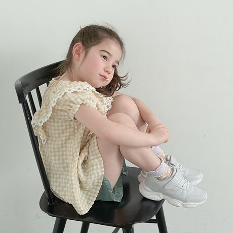 [^ԁF3041422]悢{[ꂩ킢Xj[J[łBR[fBl[g̃oX₷AX^CAbv_܂Bƕ̃n[gƃTCh̃Z}CSɂځBI[V[Y₷JoƁAEȒPȃe[vdlɂȂĂ̂ꂵ|CgłBfpʐ^菤iʐ^łɋ߂FłBfډ摜̏i̐F́ȀƎ΂pxɂƐFقȂꍇ܂BIt zCgFfTCYF18cm pTCYF19 Cg sNFfTCYF18cm pTCYF19 Cg O[FfTCYF18cm pTCYF19 