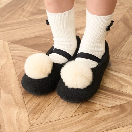 [^ԁF3053415]ܐ̂ӂӂt@[VAƂтL[gȃoGV[YBVvȃfUCȂ̂ŁAǂȃR[fBl[gɂ킹₷̂́Bs[XXJ[gƍ킹ăK[[ɁApcX^Cƍ킹ăJWAɂƁAlXȃX^Cy߂܂B_炩fނŗSnǂAigɂ͂AƂoɂ҂BAC{[́AǂȐFɂ킹₷\J[B́AR[fBl[g߂ĂԃJ[B ǂg₷2FWJłBTCYSS17.0S18.0M19.0L20.0C̃TCY\L͏iy[WƈقȂ܂Biy[W̃TCY\LQƂBTCÝuv͒~̂ܐ悩炩Ƃ܂ł̒łBfpʐ^菤iʐ^łɋ߂FłBfډ摜̏i̐F́ȀƎ˂pxɂƐFقȂꍇ܂B@܂\̃TCYƎ͎኱قȂꍇ܂̂ŁA\߂BAC{[FfTCYF18cm pTCYFM(19.0) FfTCYF18cm pTCYFM(19.0) 