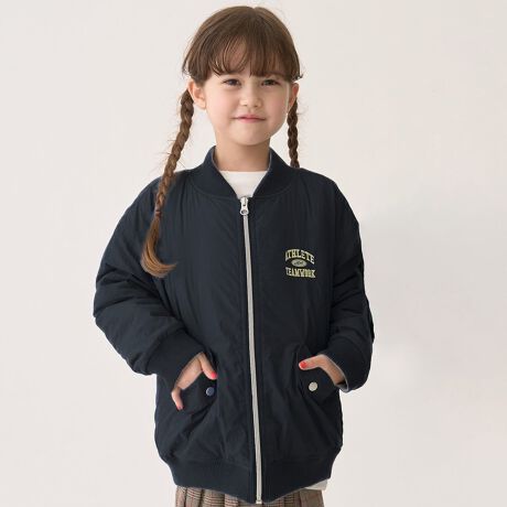 [^ԁF4354312]yo[Vu _CLg MA-1 u]zꖇ2ʂ̒Ȃy߂Ao[VudlMA-1u]B\ƂɌyďvȃGXefށi|GXejgpB\ʂ̓VvȖnfUCŁÃS⃏byANZgBʂ̓_CXeb`̃LeBOdlŁAۉJWAȈۂɁE悭Ȃꂽ\ŁAG߂KȂBEE܂̓udlŁA̐NhXbLƂVGbgɁBX|[eBɂXg[gɂ킹₷AH~ɂđ劈Bfډ摜̏i̐F́ȀƎ˂pxɂƐFقȂꍇ܂B܂\̃TCYƎ͎኱قȂꍇ܂̂ŁA\߂Bd120cm^310gyzȂyňzʁyLkzȂynzy|PbgzyAWX^[zȂfB[v O[FfgF115cm pTCYF120cm FfgF114cm pTCYF120cm 