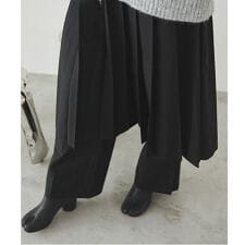 プリーツスカート