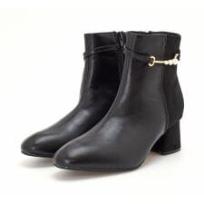 フレグラント(Fragrant)のローヒール ショートブーツ チャンキーヒール きれいめ パール キラキラ  アーモンドトゥ シンプル