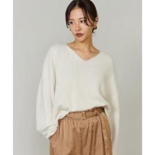 《大きいサイズ》スパンコールVネックニットプルオーバー