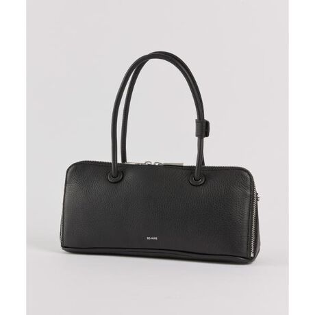 [^ԁF6950201009]fUCtHڂg_ȑl{XgobOB~j}ŃX^CbVȃfUCɁA߂̗̎pBJLו̏oꂪ₷dlŁAE\ȃV_[XgbvtAV[ɉĎgłiBEt@Xi[|Pbg~1EI[v|Pbg~2s BEAURE^(r) tBeauc@Realiserc@BEUAREĂ̂́Ax[VbNƃghꂽVѐŜfUCB炩̃IWiU[ACRBuVvŒ̂ƁAVƂ̏o؂ɁvRZvgɂuhłBTvBei摜̏i̓TvłBۂ̏iƂ̓TCYFAfށAfUC̎dl኱ύXɂȂꍇ܂BJ[ɂẮA\Ȍۂ̏iɋ߂J[ŎBeȂĂ܂AƖ̊֌Wɂۂ̐iƂ͐FČꍇ܂B܂p\REX}[gtHȂǂ̊ɂA኱iƉ摜̃J[قȂꍇ܂BƉ摜̃J[قɂĂ͕ԕiRƂȂ܂̂ŁA\߂BTCY\L͂܂ŖڈƂȂ܂Bׂ≘AF͂́Ai{̂̂ł̂łB̐iɎgpĂfނ́AC⊾AJȂǂɂ鐅GɂFAFڂ肷\܂B