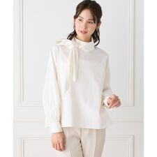 ハイネックボウタイ付きブラウス