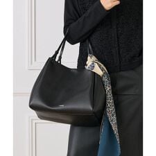 SOFT SHRINK レザートートバッグ《YAHKI》