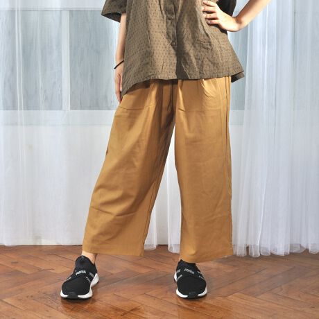 [^:1342270]tĂɂ҂̂Ɗۂ݃pcB30̃Rbglfނ́AʋCǂi`ȕ́BƂۂ݂̂VGbgɃ^bN邱ƂŁA₷Ƒ̌^Jo[𗼗BEGXg̓SRtŃNȐSnƃTCY\łBi`nR[fɍ킹₷AJWAȂîX^Cy߂{łB̔iȊO̓fƂȂ܂BfF161cm pTCYFF J[FCAMELAKHAKIABLACKTCYFF (fB[X/t[TCY@F90cm/҉52cm/EGXg68cm`ő112cmfށF70% 30%MADE IN CHINAyColorkzi`JWAX^Cx[XɁA[ɂƂȂ~bNXX^CĂĂuhB炵X^CȒPɊĂALxȃCibvłB