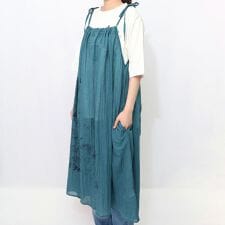 スカラー(ScoLar)のScoLar スカラー 花と蝶柄 線描きキャミワンピース