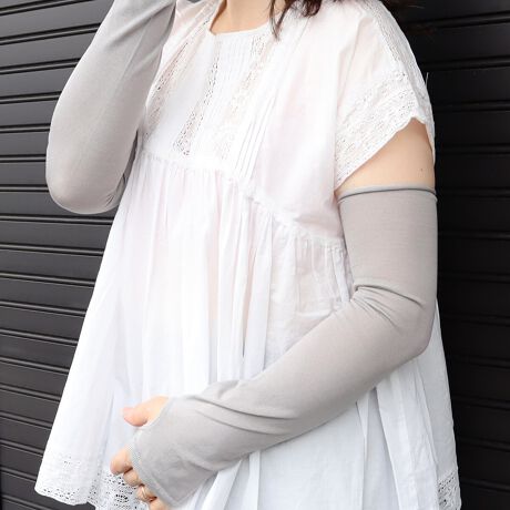 [^:23A-4078-1]Shade(VF[h)̂悤ɋ甧A[Jo[V[YVÑA[Jo[oꁙ1NɗD̂B~̗̎₦΍ƂĂd󂷂VÑA[Jo[AȃR[fɍ킹₷\J[4FI[V[Yg܂IUVJbg͋99.4`92.9IIłȂ̂ɂƂĂDGłI(JPeXgZ^[ɂČς)_炩Ȍ򊴂iVNL̂ƂGBnzgɐSnǂVvȃfUCȂ̂ŃR[fɂƓłBMtgɂ߂̓{łBewɌJĕ҂ݗĂĂ̂Ŏ̍b܂łۂB܂̂Ђ̊zƂĂĉtĂȂ肸ƐSnǂB̋Cǂ͕a݂ɂȂ܂Ixǂz[hł藎Ă邱ƂȂDtBbgL΂ɂƂĂ킢̔iȊO̓fƂȂ܂BJ[FBLACK E DARK GREY E GREY E BEIGEfށFVN69% iC30% |E^1%F 50cm / 10cm ̌덷TCYFt[FMADE IN JAPANUVJbgɊւUVJbǧv́A̍b(O)̗z₷ƂvĂ܂BJbg͐F̔ZAubN(Jbg 99.4)x[W(Jbg 92.9)ƂȂ܂ByPut on sockszYɂuPut on socksivbgI\bNXjv́Aő̌CYnEޗǌ̘V܍HŐYĂ܂B100Nȏ̗jւޗǂ̌CẤAiւ̂؂Ɏ󂯌pł܂BIfނpA̍HElЂƂJɎdグ邱ƂŐ܂C╞Ǵ݂A㎿ŐSn悭A܂łƊY悤ȉĂ܂B- VNɂ -VN̓RbgɔׂĖ1.5{̋zƌAx󋵉ł͐zA󋵉ł͐o܂BĂɊĂzőu₩ɁA~͕ۉƒfMŉBlԂ̔Ɠ^pNȂ̂ŔɂƂĂDBDꂽzɂA𐴌ɕۂ׋ۂ̔ɐB}̂ŁA畆̊͂𑣐if܂BキAԂ₷q̕ɁBVN͐ÓdCѓdɂBVŇޗƂȂ錦\́AO𗁂тƂ܂o܂BOzA\OĂ̂łB̂߁AVNɂ͓VRUVJbgʂ܂B