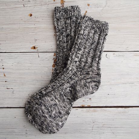 [^:22B-1-564-115]Rustic(XeBbN)"fp"̈ӖB3Fg̃Rbg̃rbOXu\bNXBɂ͂Ȃ▭ȐFŖ킢[Rbg\bNXł悢݂ŁANVƂĂoXǂĒ܂BTChɓ҂݂đ@ׂȈہB̗ǂYRbg96BCǂSnłBMtgɂ߂̓{BJ[FBLACK~BIRCH E CHARCOAL~GREY E GREY~CHARCOAL E NAVY~PINK E SAX BLUE~LIGHT BLUEfށF96% |GXe3% |E^1%(gbv)F19cmTCYF23.0-25.0cmFMADE IN JAPANyPut on sockszYɂuPut on socksivbgI\bNXjv́Aő̌CYnEޗǌ̘V܍HŐYĂ܂B100Nȏ̗jւޗǂ̌CẤAiւ̂؂Ɏ󂯌pł܂BIfނpA̍HElЂƂJɎdグ邱ƂŐ܂C╞Ǵ݂A㎿ŐSn悭A܂łƊY悤ȉĂ܂B