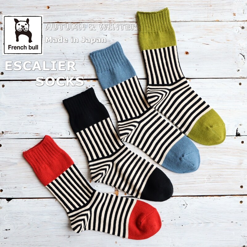 平成ギャル御用達⭐︎復刻！ ルーズソックスの本家イージースミス