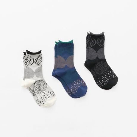 [^:11-36181]̂_`̂悤ȑ@ׂȕ|CgB邭ƂĂ̂ŃS̒ߕtCɂȂɂIXXBȑfނȂ̂ŋG߂킸Ē܂BŃtBbg肷藚Ē̂ŃoGV[YȂǂɍ킹ĂȂ̃|CgɂȂ1BJ[FOFF WHITE E NAVY E BLACKfށF66% |GXe26% |E^8%(gbv)F19.0cmTCYF23.0-25.0cmFMADE IN JAPANyFrench BullzIɕς킯ł͂ȂǁAX̕炵ɂƊYqt`ur̃ACeBX^CI΂Ȃx[VbNCA̋C\V[YƂ̐VAgt`u炵h؂ɂAElƈꏏɊy݂Ȃ̂ÂɌĂ܂B