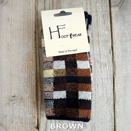 [^:ALREQUIN]AJ́ArR[iOp̎R`XqjԂAz͂킹ɃRbgiݏjƃ}XNăRfBAEfeɓoꂷlB̃C[WCŕ\܂BÂȂ肪ȃR[fɍ킹Jtŉ@ׂȕBZߏȂ̂ŁA^CcȂǂɏd˗Ă ̓pCɂȂĂ̂ŕۉNbVɗDĂ܂BH FOOTWEARȂł͂̓ŏ_炩ȎA_炩E[Ȃ̂Ń`N`Nȕɂ߁BDg߂Ă܂BJ[FMULTI E BROWN E YELLOWfށFE[55% iC35% AN6% |GXe2% [1% |E^1%(gbv)F19.0cmTCYF22.0-25.0cmFMADE IN PORTUGALyH FOOTWEARz1988NɃ|gk̃QIXƂAȐȑőnƂ܂BnƎ҂ŌВłSKxX͒NjbgHœĂo𐶂āAlXȎނ̐Ffނ̈Ⴄ𕡎Gɕ҂ݍŁA[bp炵}Ee\bNXɎdグĂ܂BቿiiARXgptH[}XɗDꂽi葱A̋Zp̍tX̃fJgЂCMX̃Xg[Ђ̕ʒEOEMɈ󂯂Ă܂B̂Ȃ̊ۓ҂݂ł҂܂ꂽ\bNX͓Ɠ̎łƂĂ_炩ȗSnłBwGC`tbgEFAx́AEŕ]Ă\bNXuhłBwH FOOTWEARxKi舵Ă܂B