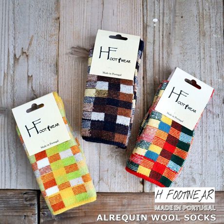 [^:ALREQUIN]AJ́ArR[iOp̎R`XqjԂAz͂킹ɃRbgiݏjƃ}XNăRfBAEfeɓoꂷlB̃C[WCŕ\܂BÂȂ肪ȃR[fɍ킹Jtŉ@ׂȕBZߏȂ̂ŁA^CcȂǂɏd˗Ă ̓pCɂȂĂ̂ŕۉNbVɗDĂ܂BH FOOTWEARȂł͂̓ŏ_炩ȎA_炩E[Ȃ̂Ń`N`Nȕɂ߁BDg߂Ă܂BJ[FMULTI E BROWN E YELLOWfށFE[55% iC35% AN6% |GXe2% [1% |E^1%(gbv)F19.0cmTCYF22.0-25.0cmFMADE IN PORTUGALyH FOOTWEARz1988NɃ|gk̃QIXƂAȐȑőnƂ܂BnƎ҂ŌВłSKxX͒NjbgHœĂo𐶂āAlXȎނ̐Ffނ̈Ⴄ𕡎Gɕ҂ݍŁA[bp炵}Ee\bNXɎdグĂ܂BቿiiARXgptH[}XɗDꂽi葱A̋Zp̍tX̃fJgЂCMX̃Xg[Ђ̕ʒEOEMɈ󂯂Ă܂B̂Ȃ̊ۓ҂݂ł҂܂ꂽ\bNX͓Ɠ̎łƂĂ_炩ȗSnłBwGC`tbgEFAx́AEŕ]Ă\bNXuhłBwH FOOTWEARxKi舵Ă܂B