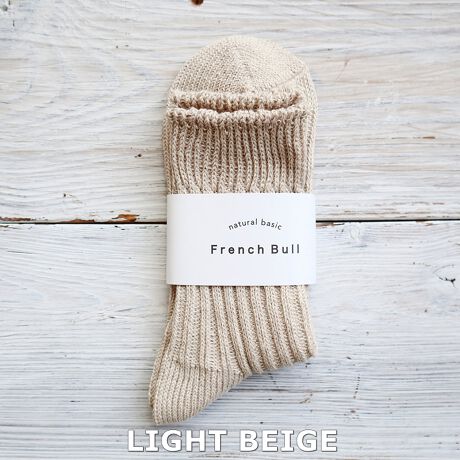 [^:01-0151]lłƕ҂ݗĂAN₩ȃJ[oG[V͂̃Vvȃ\bNXłBZȂǂV[gŁAƂ܂Ƃ܂܂B`WFFɁAR[f̃|CgɂȂ1łBJ[FLIGHT GREEN E GREEN E MUSTARD E LEMON E LIGHT BEIGE E SAX BLUE E BLUE E BLACK E MOCHA GREY E PINK E RED E LAVENDERfށFl94% |GXe4% |E^2%(gbv)F16.0cmTCYF23.0-25.0cmFMADE IN JAPANyFrench BullzIɕς킯ł͂ȂǁAX̕炵ɂƊYqt`ur̃ACeBX^CI΂Ȃx[VbNCA̋C\V[YƂ̐VAgt`u炵h؂ɂAElƈꏏɊy݂Ȃ̂ÂɌĂ܂B