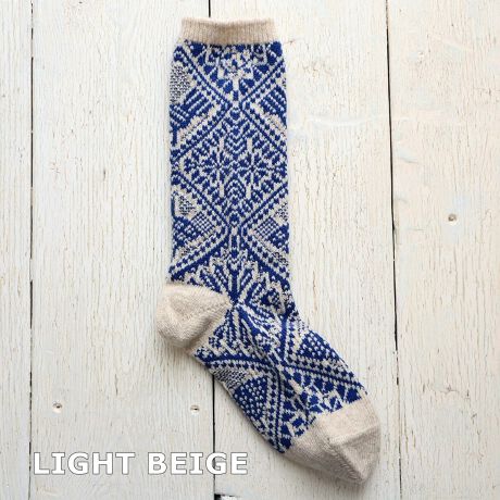 [^:11-25266]̃̕WK[h҂݂̃\bNXłB_炩E[x[XɌɕ҂ݗĂ܂BR[fBl[g̃|CgɂȂ1ŁA~̑蕨ɂ߂łB(hkE[gp)J[FOFF WHITE E LIGHT BEIGE E LIGHT GREYfށFE[58% 33% iC8% |E^1%(gbv)F24.0cmTCYF23.0-25.0cmFMADE IN JAPANyFrench BullzIɕς킯ł͂ȂǁAX̕炵ɂƊYqt`ur̃ACeBX^CI΂Ȃx[VbNCA̋C\V[YƂ̐VAgt`u炵h؂ɂAElƈꏏɊy݂Ȃ̂ÂɌĂ܂B