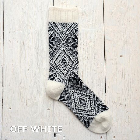 [^:01-0332]I[ig"q"C[WWK[h҂݂̃\bNXB_炩㎿ȃE[x[XɌɕ҂ݗĂ܂B~炵R[fBl[g̃|CgɂȂ1łB(hkE[gp)J[FOFF WHITE E LIGHT BEIGE E LIGHT GREYfށFE[64% 29% iC7%(gbv)F23.0cmTCYF23.0-25.0cmFMADE IN JAPANyFrench BullzIɕς킯ł͂ȂǁAX̕炵ɂƊYqt`ur̃ACeBX^CI΂Ȃx[VbNCA̋C\V[YƂ̐VAgt`u炵h؂ɂAElƈꏏɊy݂Ȃ̂ÂɌĂ܂B