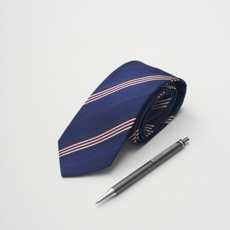 [^:107015211]iڍׁFOrobianco {[yZbg XgCvDȔނցAS߂đlN^CƃỹMtgZbg؂Ȑlւ̃v[gIт́AKȎԁBdŊ撣ނzƂAʂʂȑ蕨͂łˁBȋCɂƊŶAC^A܂̃uhuOrobiancoiIrARjṽMtgZbgłB̃ZbǵAlN^CƁAX^CbVȃ{[ygݍ킹́BꂽfUC̃lN^ĆAX[cX^C肰ȂAďiɊiグĂ܂BlN^ĆAmIŐȈۂ^̃XgCvBV[vŃ_ȃXg[gVGbgƁAgĥ7.5cm̌敝Aǂ̌y₩Ȉۂo܂BrWlXV[AtH[}ȐH܂ŁAǂȏʂłނ̖͂ĂĂ͂łBJ[oG[VBL5ilCr[j: mIŐAN[Ȉۂ̔ނɁB{[yJ[FK^RE5iCj: MIŁA؂ɂނɁB{[yJ[FC̏íAi̕tĩ{bNXɁAlN^CE{[y߂Ԃł̂͂ɂȂ܂B{bNXɊ|Ă郊{͎QliłB