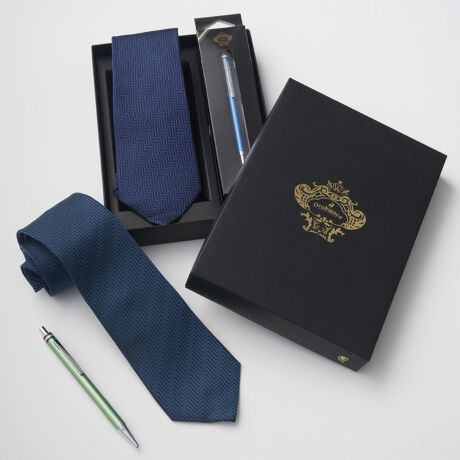 [^:107015213]iڍׁFOrobianco {[yZbg w{DȔނցAS߂đlN^CƃỹMtgZbg؂Ȑlւ̃v[gIт́AKȎԁBdŊ撣ނzƂAʂʂȑ蕨͂łˁBȋCɂƊŶAC^A܂̃uhuOrobiancoiIrARjṽMtgZbgłB̃ZbǵAw{[̃VNlN^CƁAX^CbVȃ{[ygݍ킹́Bw{[́AۂƃGKgoAނ̃X[cX^Cꂽ̂ɂĂ܂BJ[oG[VBG4i^[RCYj: u₩ŊLȔނɂ҂ {[yJ[FO[BL5ilCr[j: mIŐAN[Ȉۂ̔ނɁB {[yJ[Fu[̏íAi̕tĩ{bNXɁAlN^CE{[y߂Ԃł̂͂ɂȂ܂B{bNXɊ|Ă郊{͎QliłB