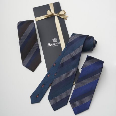 [^:104015257]ANAXL[^̒łɐlĈA匕Ə̃fUCقȂNbN^CłB匕̓VvȃXgCvAɂ̓hے镺̃`[tuhK[YvĂ܂ BVѐŜfUCANVbNȒɂ肰Ȃo܂BC`J[oG[VlN^C̐F́Aɗ^ۂE؂ȗvfłBE^[RCY (BG4)FmIőu₩Ȉۂ^^[RCÝA𖾂邭ʂ܂ BElCr[ (BL5)FmIőȈۂ^u[ñlN^ĆArWlXV[ɍœKł BE (BR5)F⌘uEn̐F́Aꂽl͋̕Co܂ B*pbP[W͏i̕tiłB\ȂfUCύXɂȂ\܂B*pbP[WɂĂ郊{͎QliłB