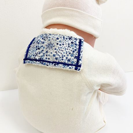 Ỹ^IfނgpԂ̂߂̊pbhłBlC̃oeBvg킢炵Ă܂BMtg̃vXƂĂ߂łB