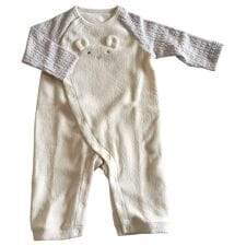 育児工房(Ikuji-Kobo)のオーガニック起毛パイルベビーカバーオール(耳付き）