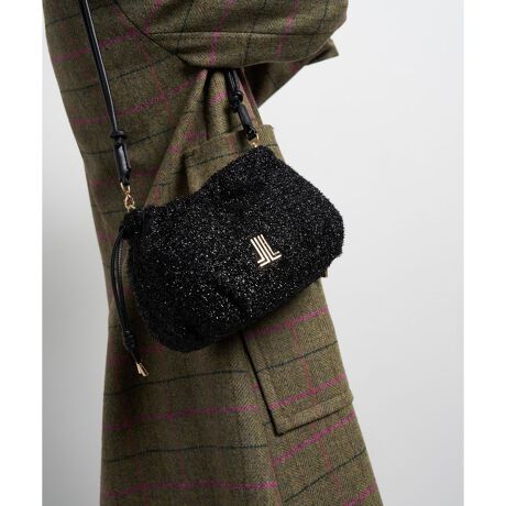 [^ԁF3509014]ƎŖA[hȃV_[obOfUCRpNgȂzgтȂǕKi܂pV_[obOBۂ݂̂tHɃ`F[̂߂AVvȃR[fBl[guŊiグB؂₩ȃV[fC[܂ŁAL􂷂fUCłBt@ubNӂӂ̃t@[ƁAW߂郉2^CvWJBǂy₩Ŏ₷Â̂X^CO̎ɁB؂₩o򊴂ƁAɂȂSn悳́Bi摜̓Tv̂߁AfUCAf()AFTCYȂǂ̎dlɕύXꍇ܂̂ŗ\߂܂B