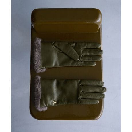 [^ԁF3508081]fUC@ƂtHƁA񕔕̏_炩t@[fނ炵Ă܁BĩU[͏iȌڂƓɒSn̗ǂĂ܂Bƌ`[̓WkõCjVłJL}[NA肰ȂANZgƂȂĂ܂Bt@ubNi̍TEWArAY̌C^A₵FU[gpB@ׂŏ_炩ȗrv͎gقǂɉoĎɓŗ܂B܂CjO()ɂ̓SỸJV~C^Aŕҗ܂BJV~͔ɍׂYтȂߏ_炩قAyAgU[܂̗nƂĂ͔ɑ̗ǂgƂȂĂ܂B